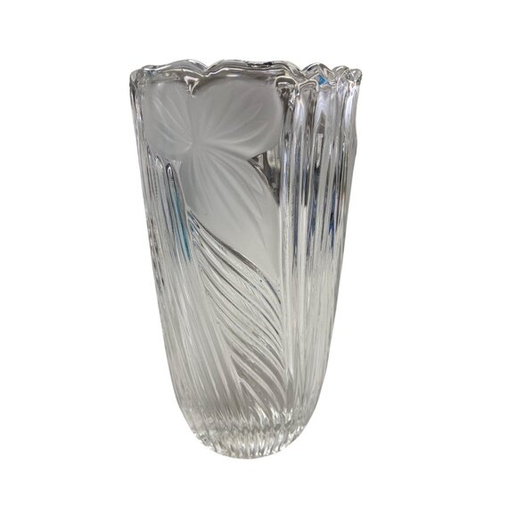 Vintage Clear Glass Vase With Frosted Floral Design & Swirl Pattern - Picture 3 of 5